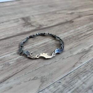 Vintage 925 sterling silver leaping dolphin link bracelet ocean sea-life nature